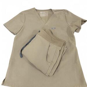 FIGS Catarina Top + Zamora Jogger Pants Set Latte Size S Matching Scrubs